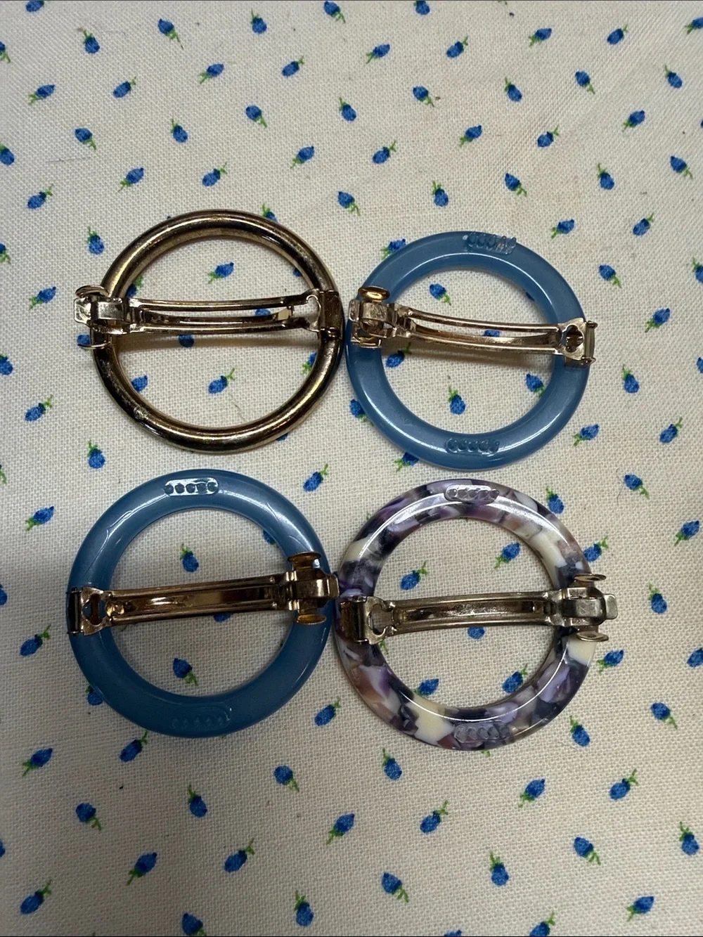 Madewell Acrylic circle Barrettes set of 4 blue gold tortoise lot